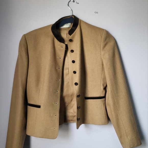 Vintage Jacket - Picture 1 of 6